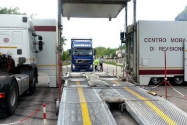COMUNE DI TRENTO – POLIZIA LOCALE CONTROLLI SUI MEZZI DI TRASPORTO INTERNAZIONALE: « 5.600 EURO DI SANZIONI COMMINATE » COMUNE DI TRENTO – POLIZIA LOCALE CONTROLLI SUI MEZZI DI TRASPORTO INTERNAZIONALE: « 5.600 EURO DI SANZIONI COMMINATE »